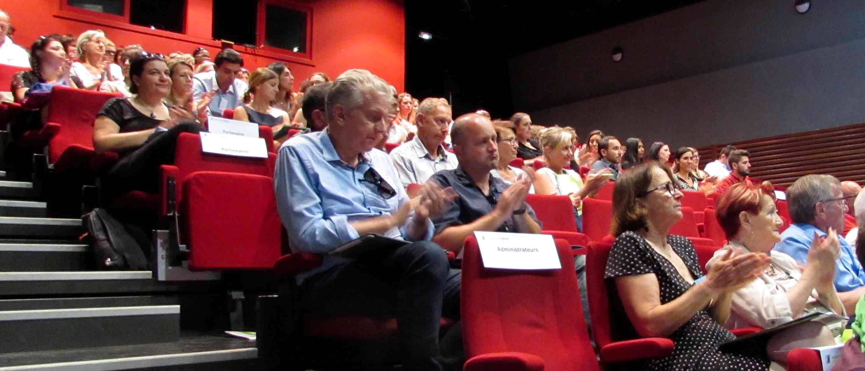 LE RETOUR À l’ÉQUILIBRE FINANCIER POUR PRÉSENCE VERTE SERVICES LE RETOUR À l’ÉQUILIBRE FINANCIER POUR PRÉSENCE VERTE SERVICES